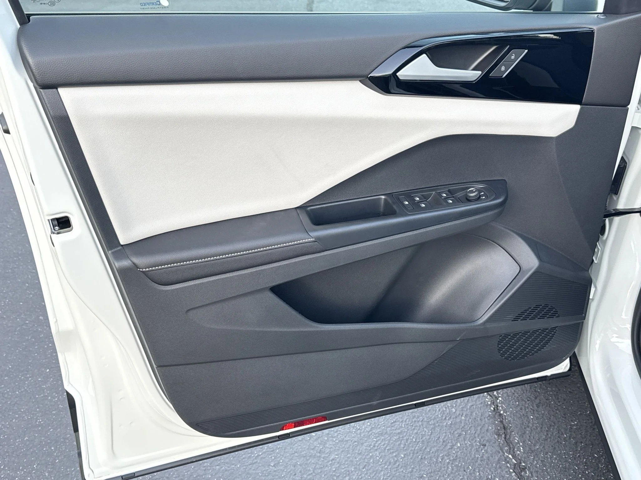 New 2026 Pure White Volkswagen S image 11