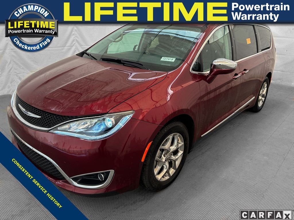 2019 Chrysler Pacifica Limited's photo