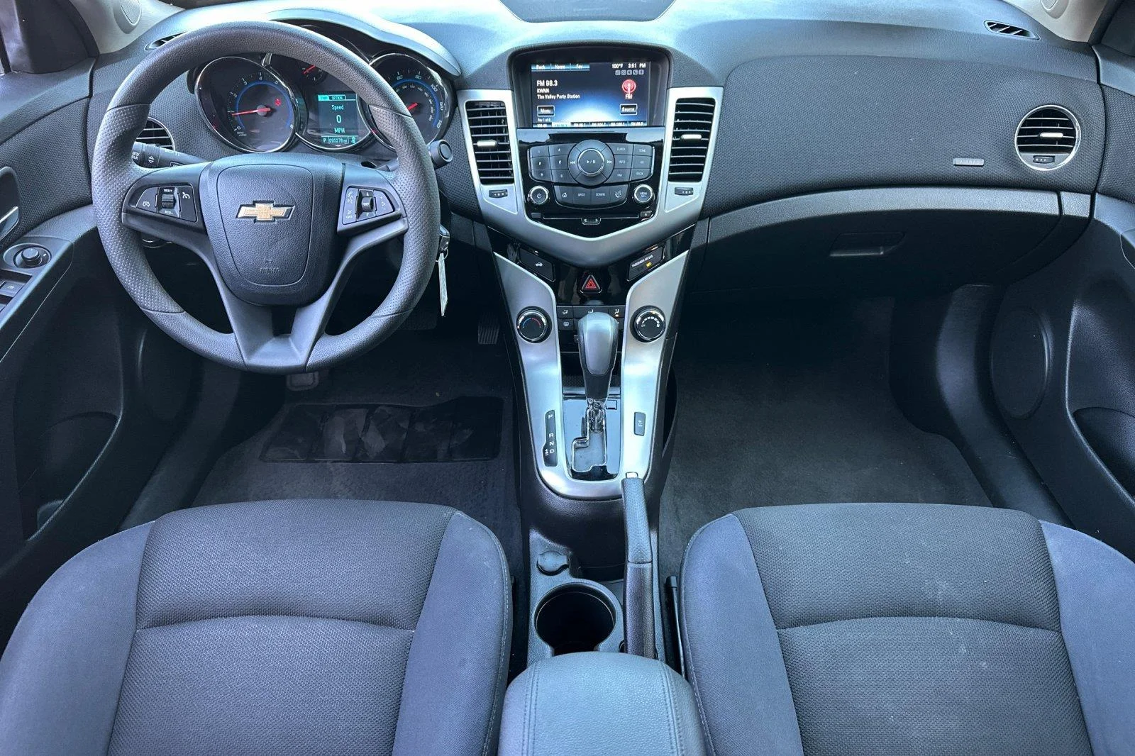 Used 2016 Siren Red Tintcoat Chevrolet LT image 12