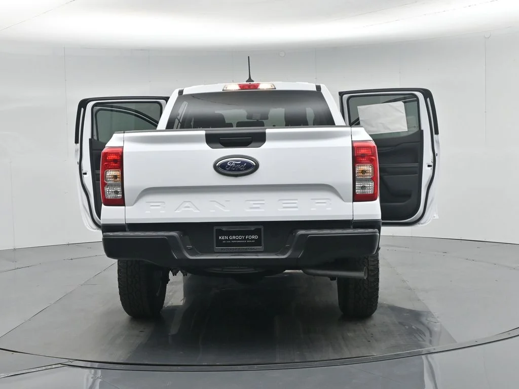 New 2026 Oxford White Ford XL image 28