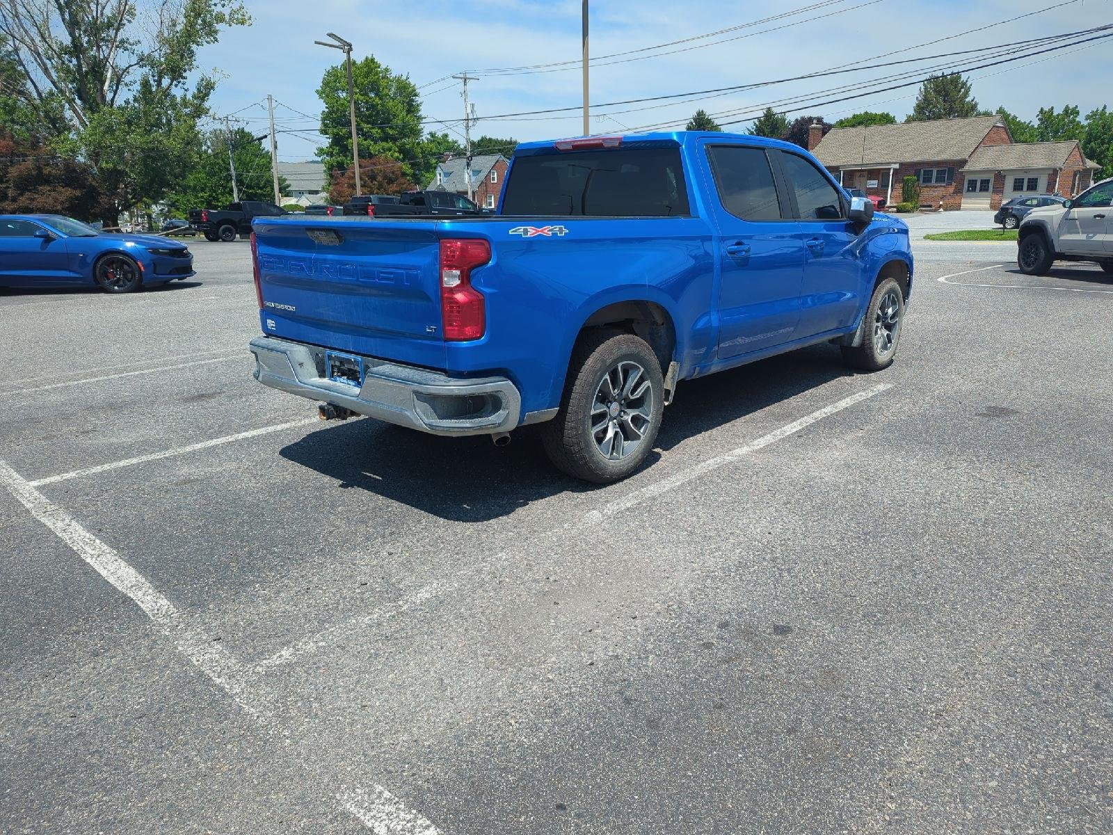 Used 2025 Riptide Blue Metallic Chevrolet LT image 7