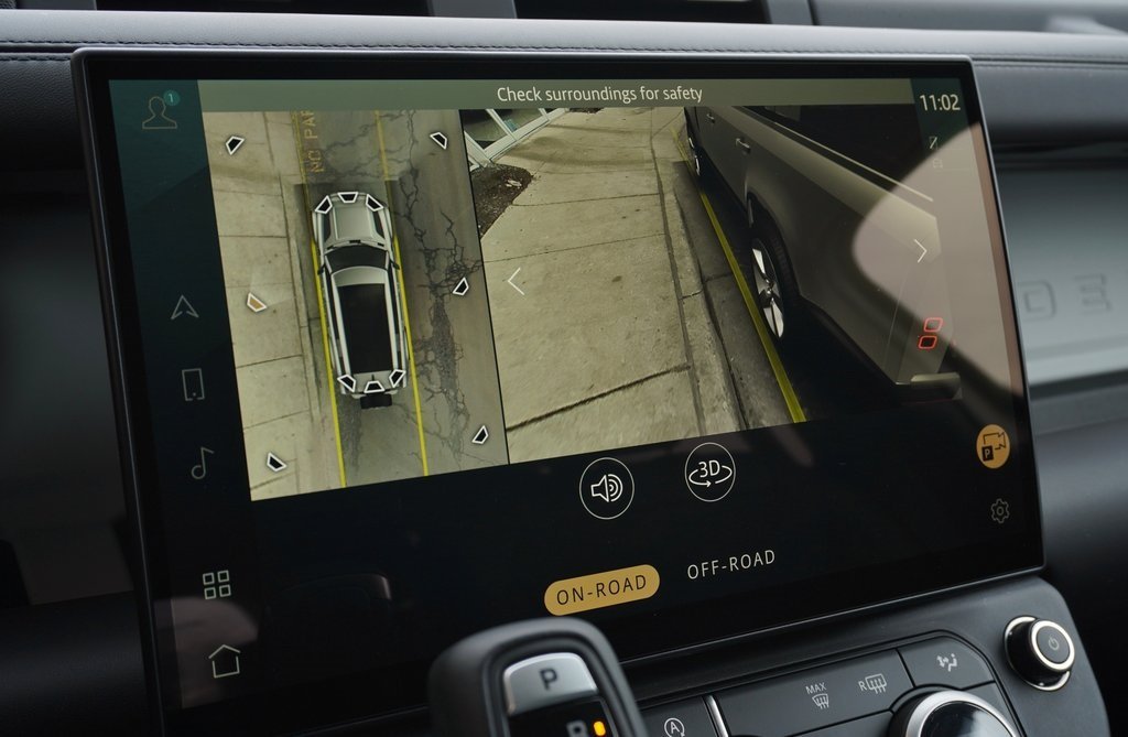 2026 LAND ROVER DEFENDER - Image 25