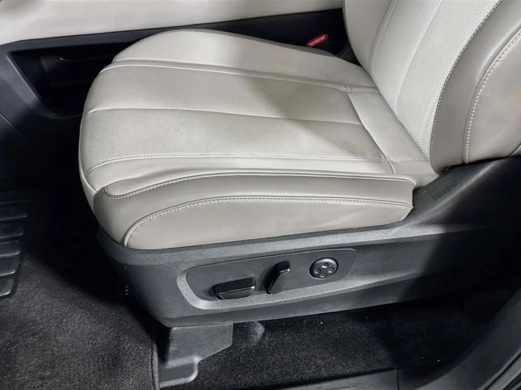 Certified Used 2026 Green INFINITI LUXE image 26