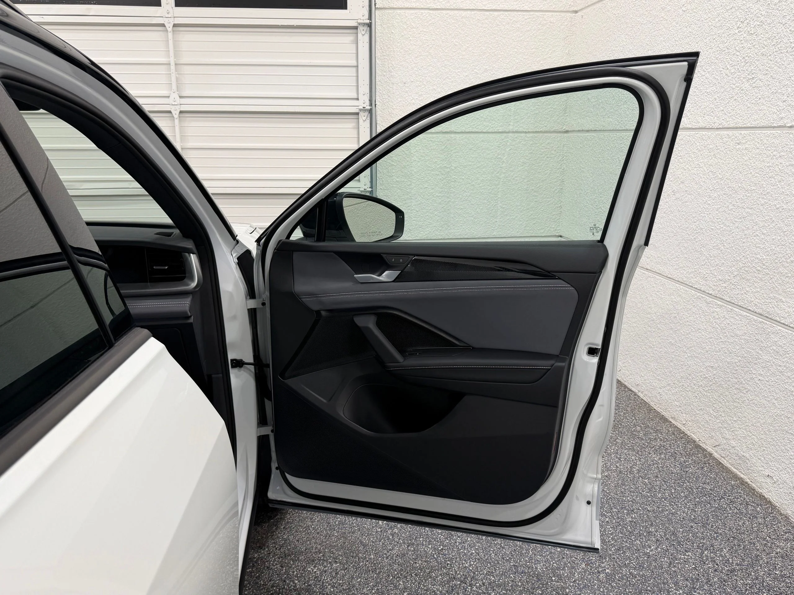 New 2026 White Volkswagen SE R-Line Black image 30