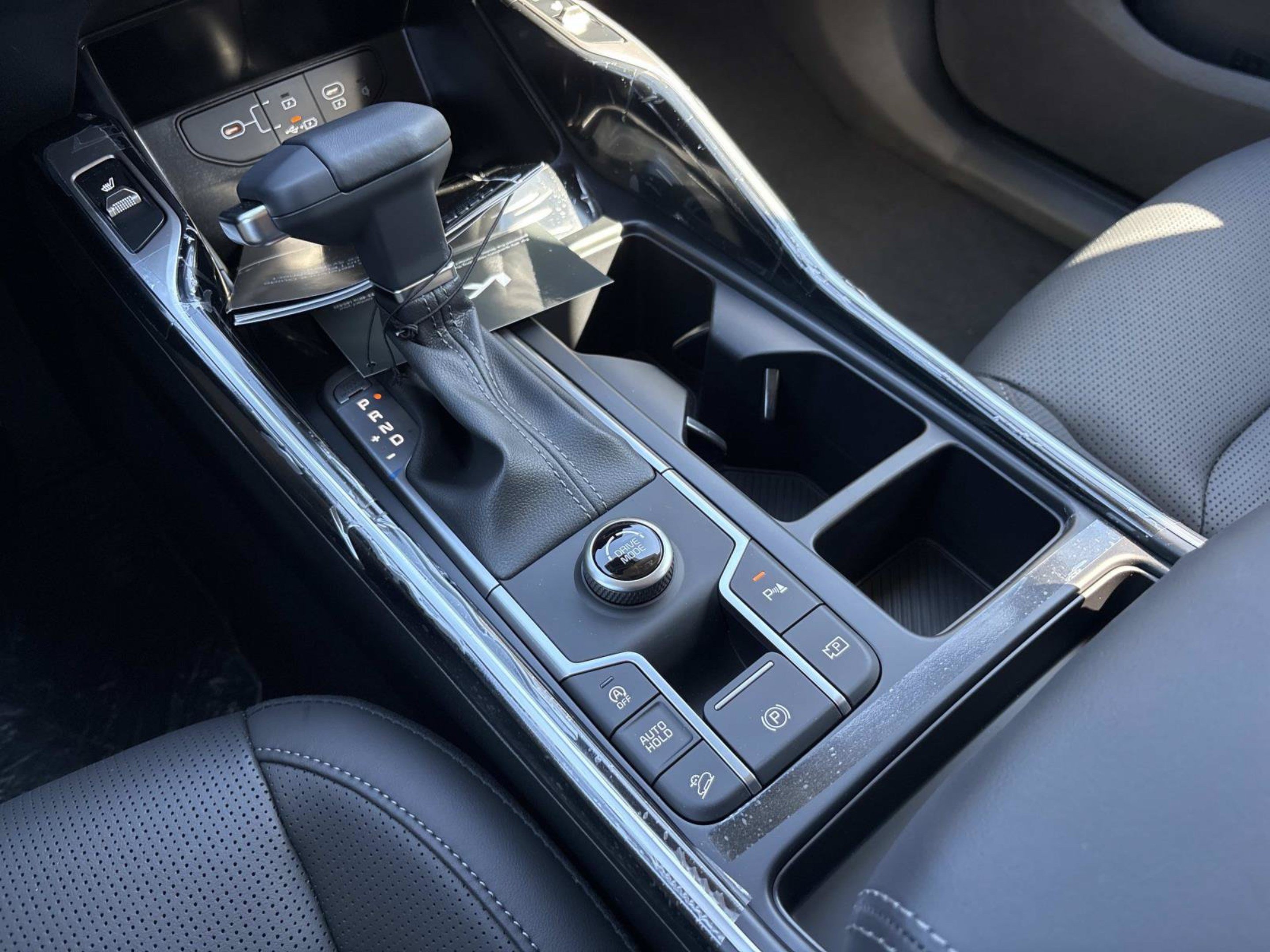 New 2026 Ebony Black Kia S image 25
