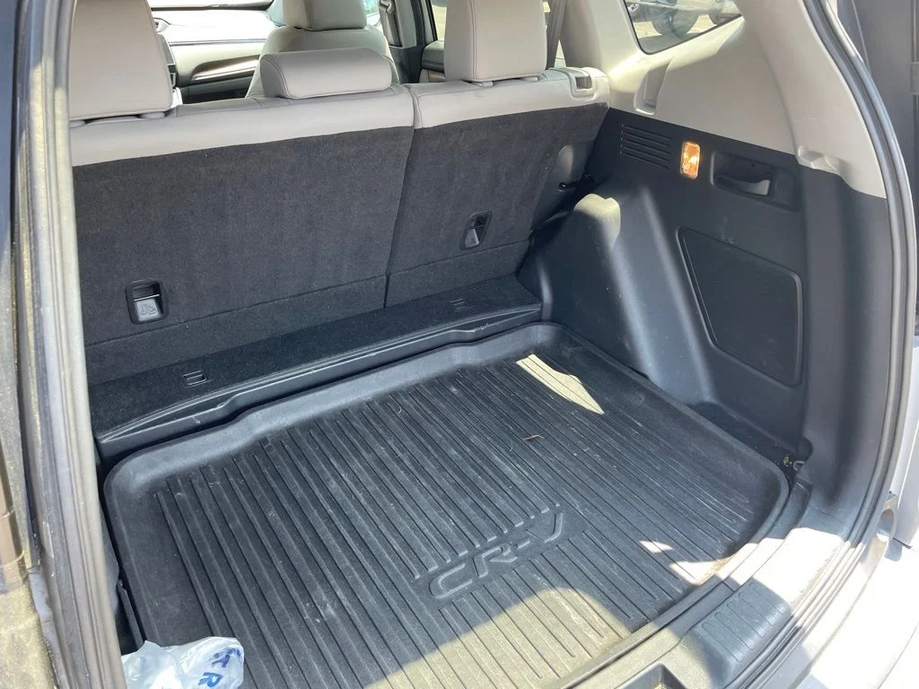 Used 2018  Honda Touring image 11
