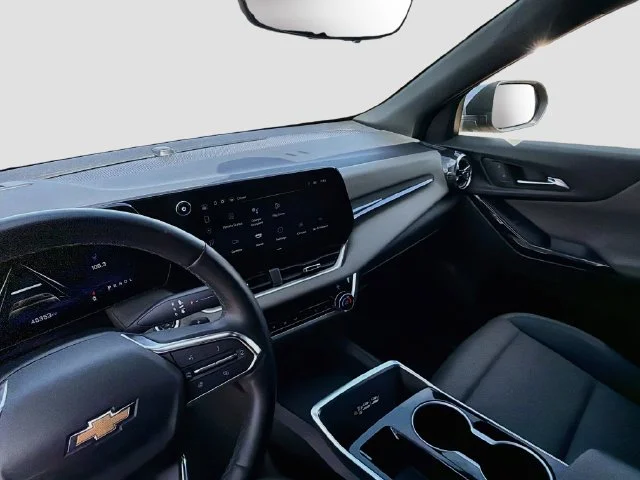 Used 2025 Gray Chevrolet LT image 9