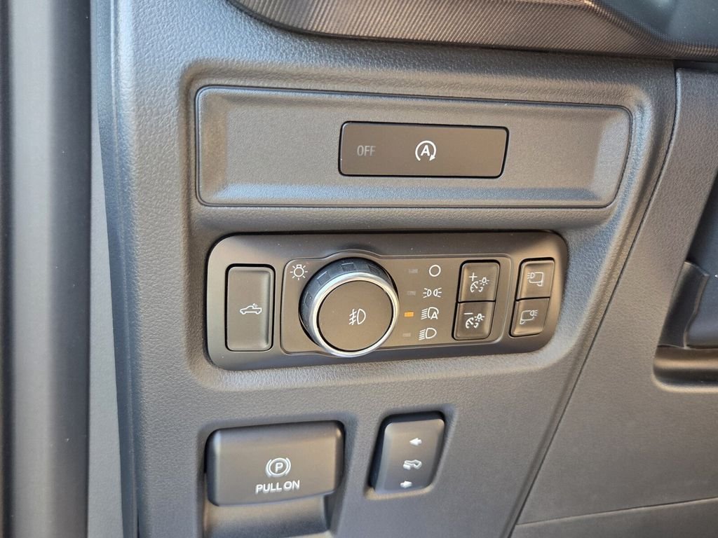 Used 2025 Black Ford Platinum image 27