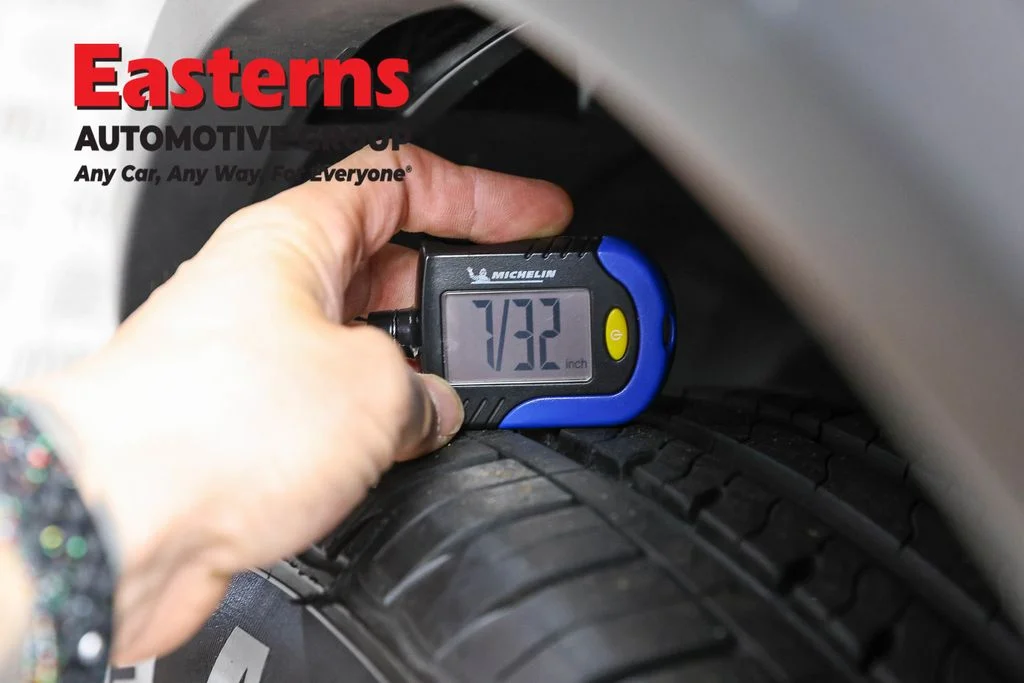 Used 2023 Gray Nissan SV image 27