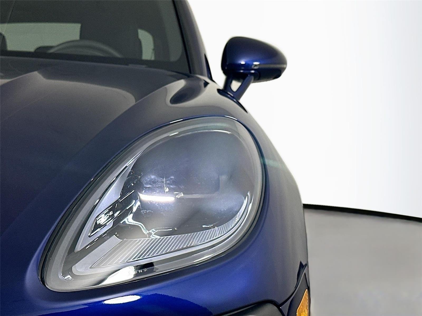 Certified Used 2026 Gentian Blue Metallic Porsche  image 15