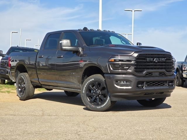 New 2026 Granite Crystal Metallic Clear-Coat Exterior Paint RAM Laramie image 2