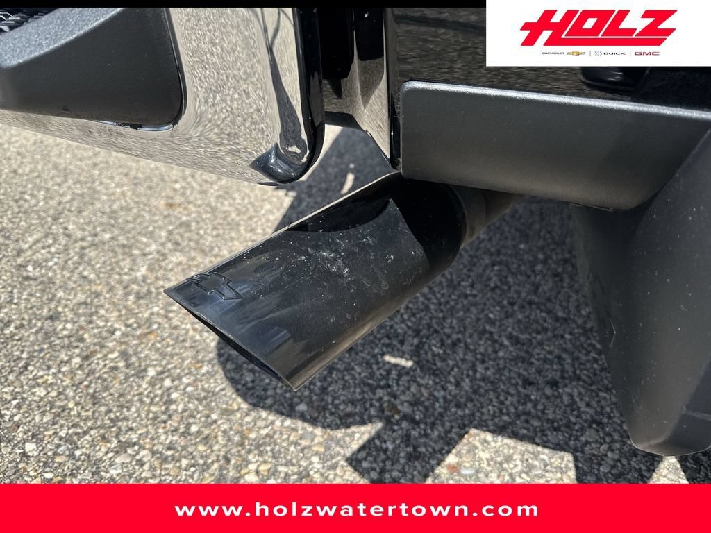 Used 2023 Black Chevrolet LT image 9