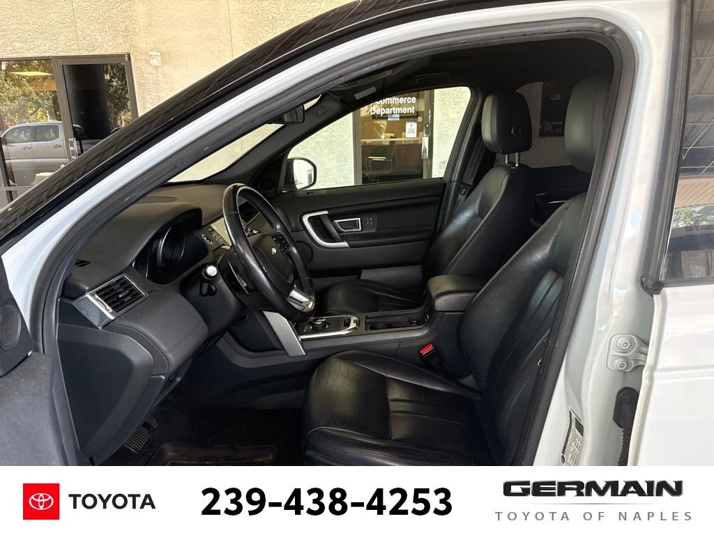 Used 2018 White Land Rover HSE image 14