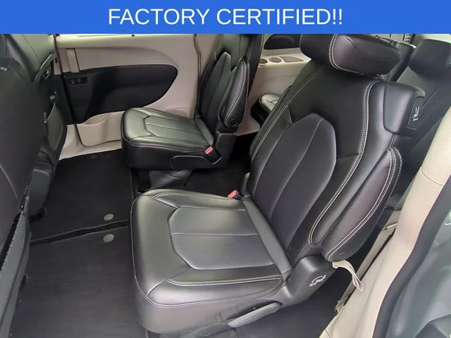 Used 2023 Silver Chrysler Touring L image 28