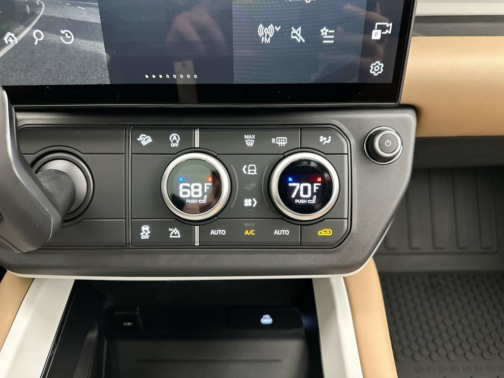 New 2026 Fuji White Land Rover S image 13