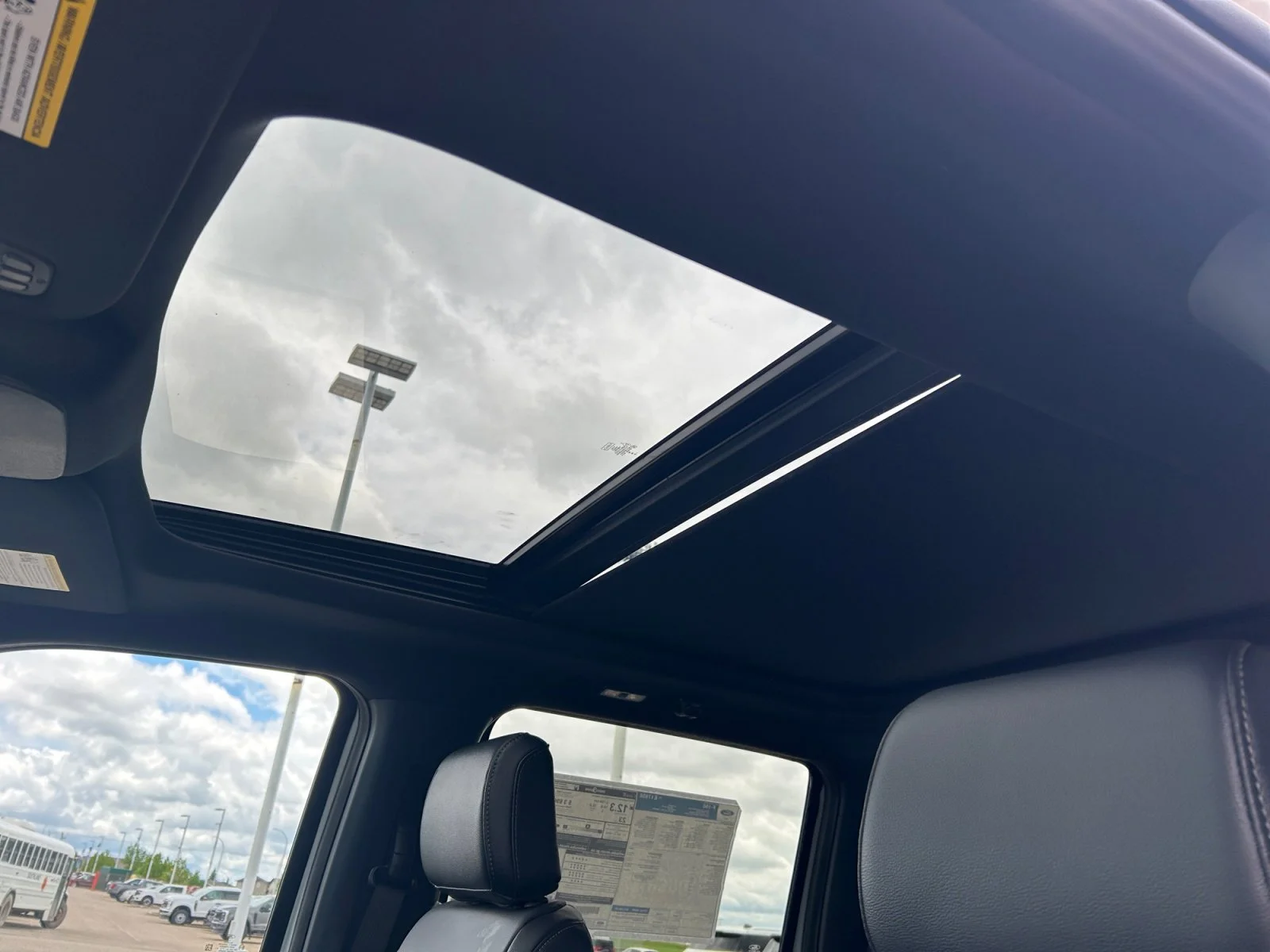 New 2026 Oxford White Ford Lariat image 18