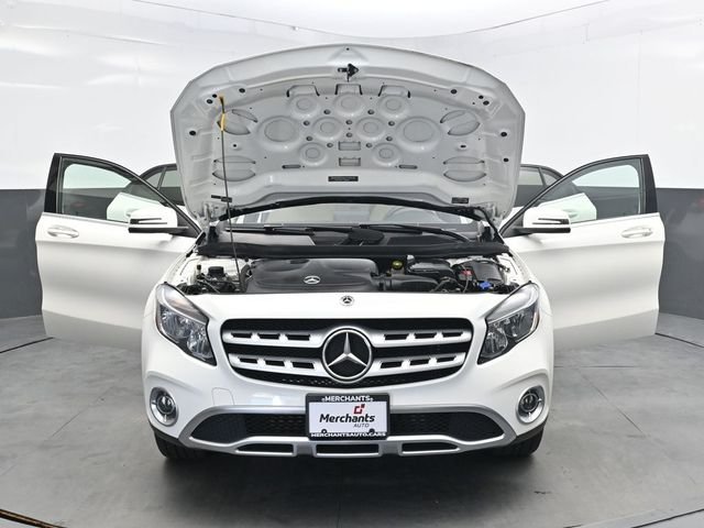 Used 2019 White Mercedes-Benz GLA 250 image 43