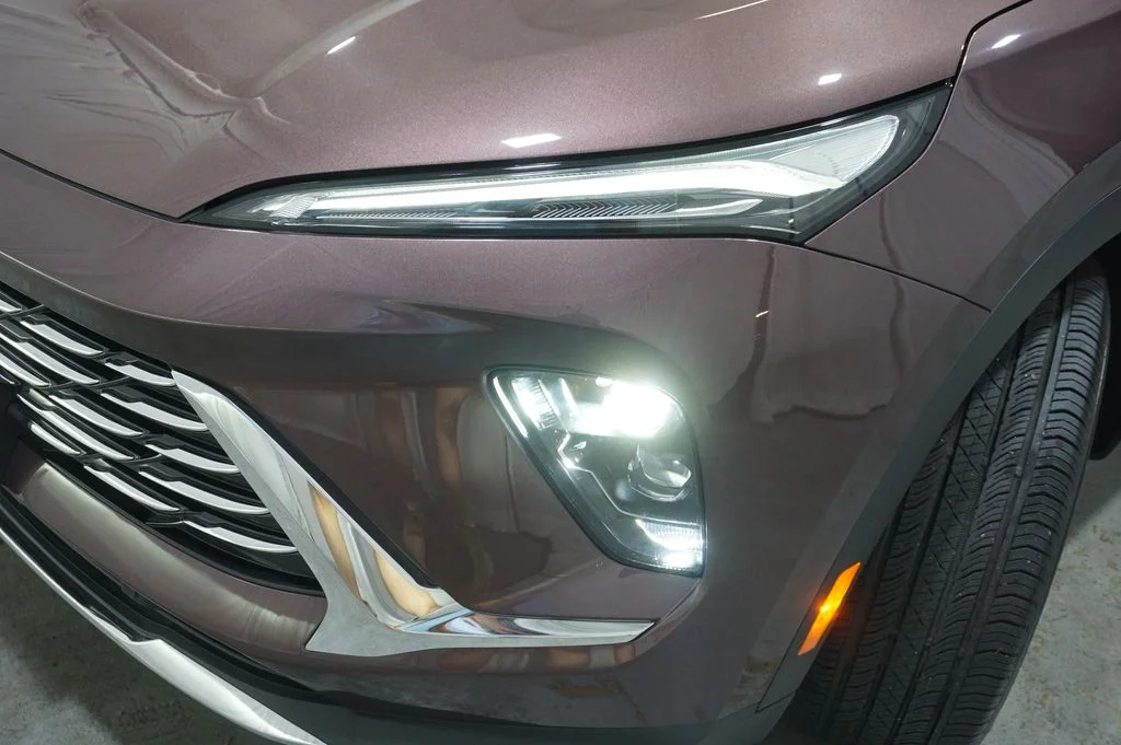 Used 2025 Purple Buick Preferred image 33