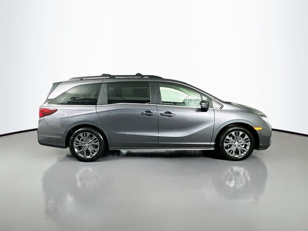 New 2026 Modern Steel Metallic Honda Touring image 8