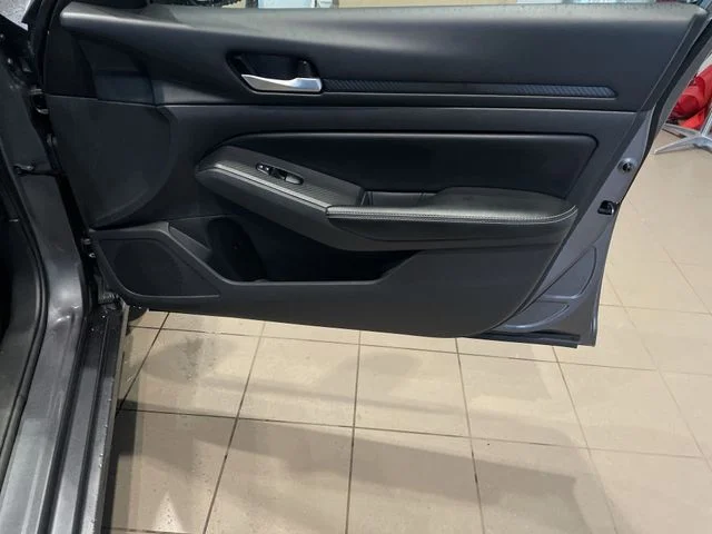 2025 Nissan Altima SV - Photo 39