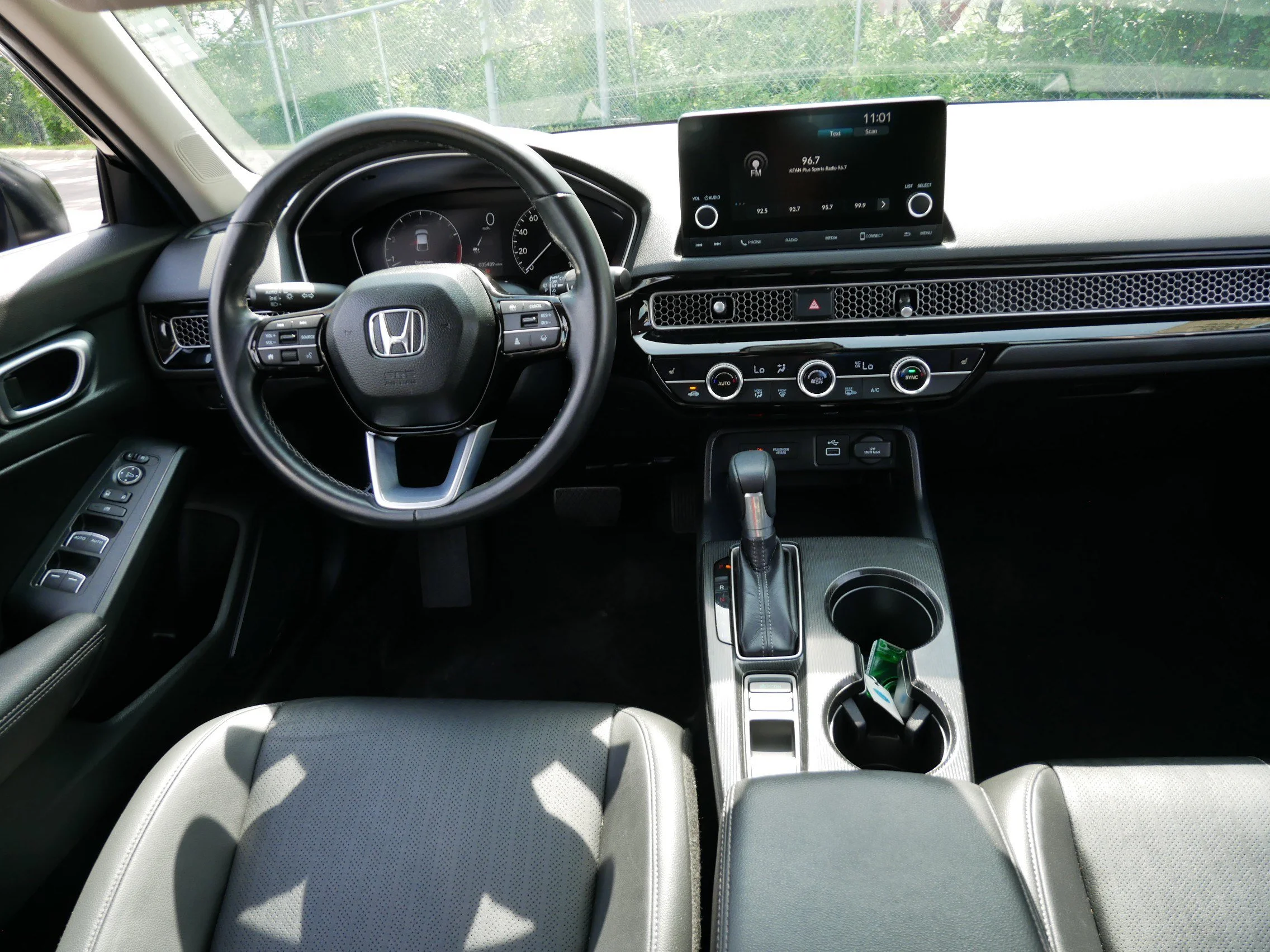 2024 Honda Civic Hatchback EX-L - Photo 12