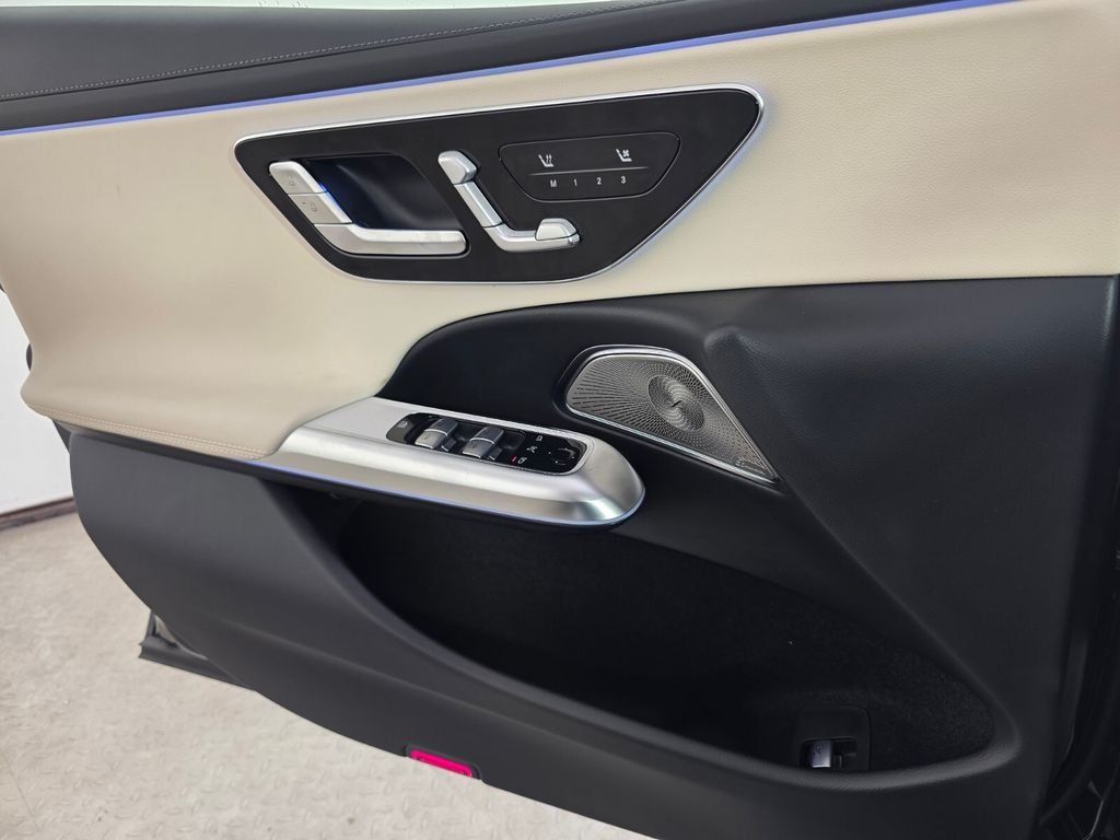 New 2027 Graphite Grey Metallic Mercedes-Benz E 350 image 16
