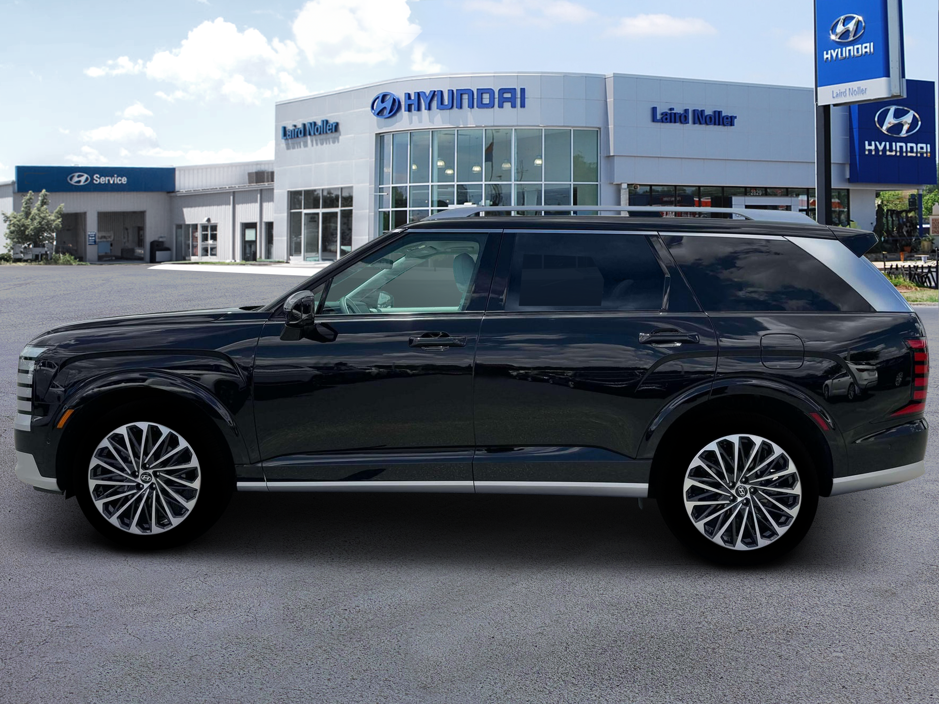 View vehicle photo 3