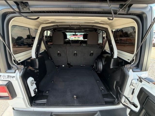 Certified Used 2022 Bright White Clearcoat Jeep Unlimited Sport S image 25