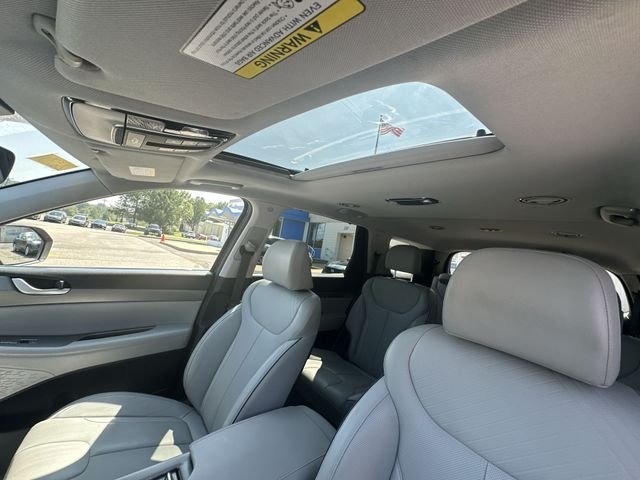 Used 2024 Red Hyundai SEL image 18