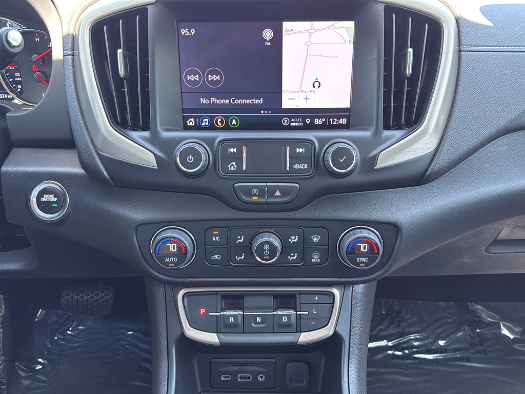 Used 2023 White GMC Denali image 22