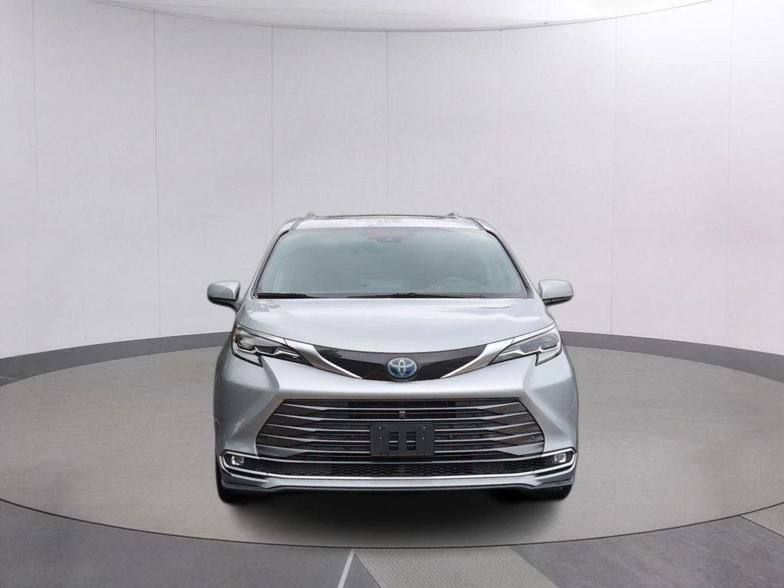 Used 2021 Celestial Silver Metallic Toyota Platinum 7-Passenger image 10