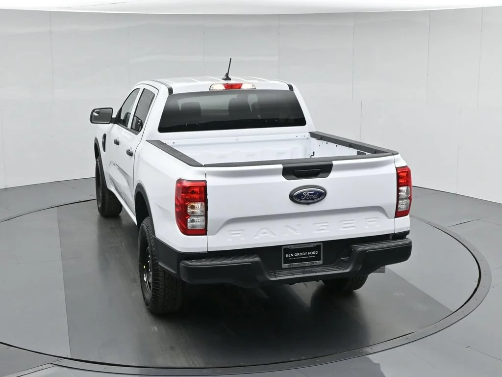 New 2026 Oxford White Ford XL image 37