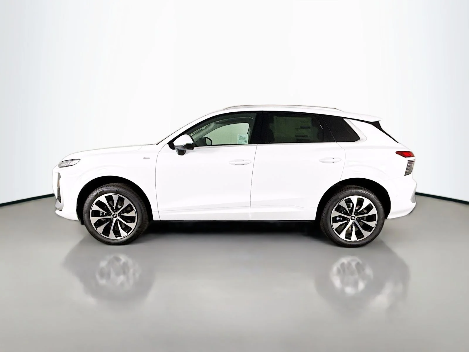 New 2026 White Audi S line image 4