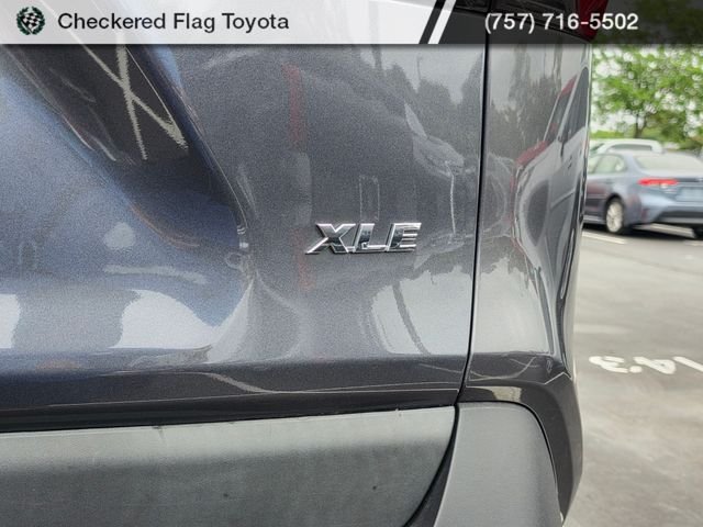 Used 2022 Magnetic Gray Metallic Toyota XLE image 8
