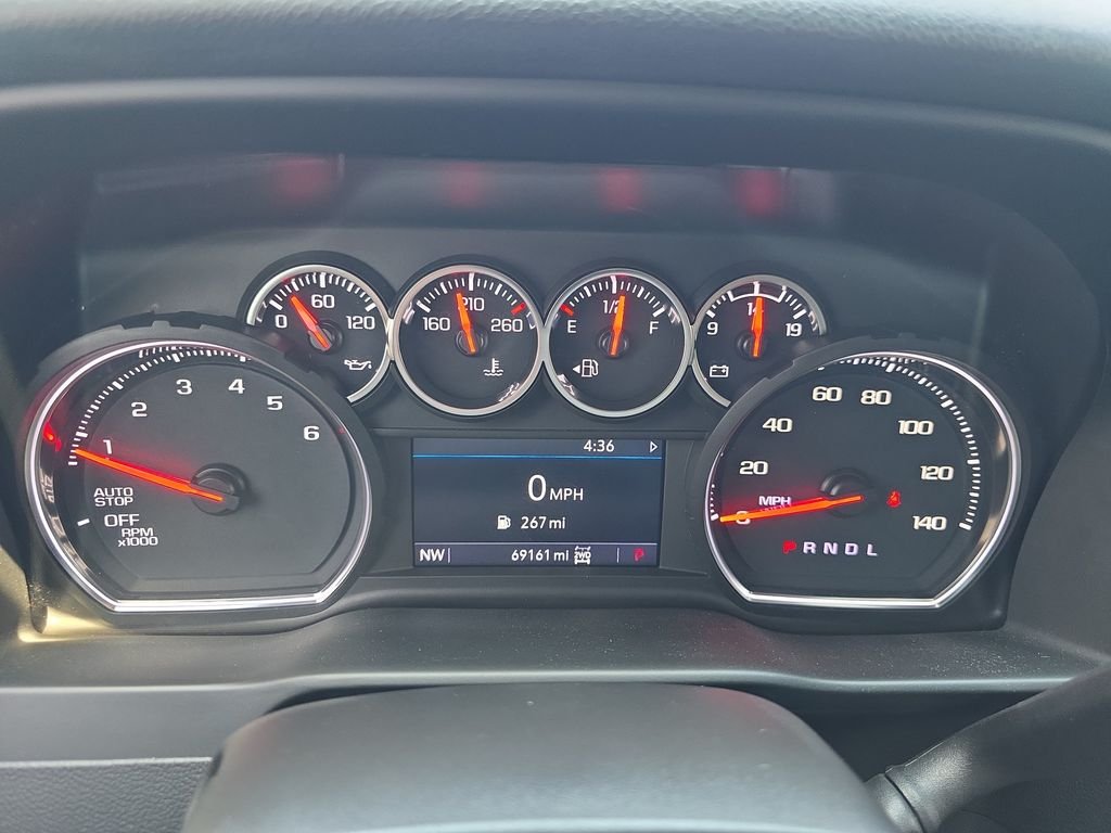 Used 2022 Northsky Blue Metallic Chevrolet RST image 34