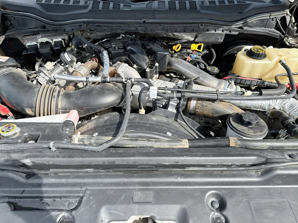 Used 2017  Ford Lariat image 33