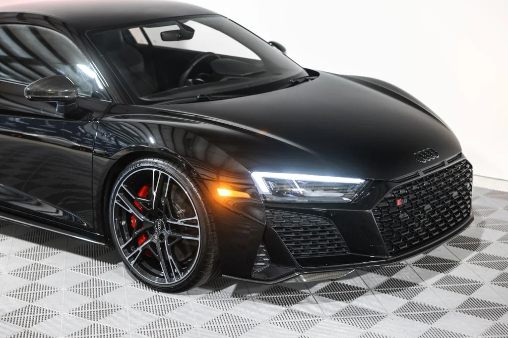 Used 2020 Black Audi V10 performance image 6