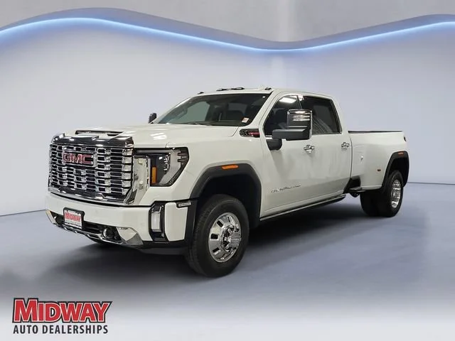 2026 GMC Sierra 4WD Crew Cab Long Box DRW Denali's photo