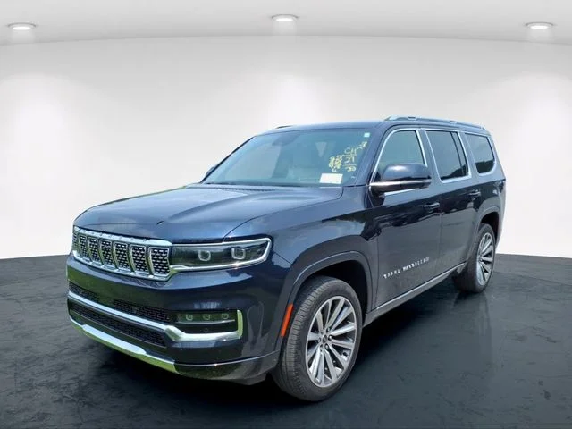 Used 2025 Black Jeep Base image 2
