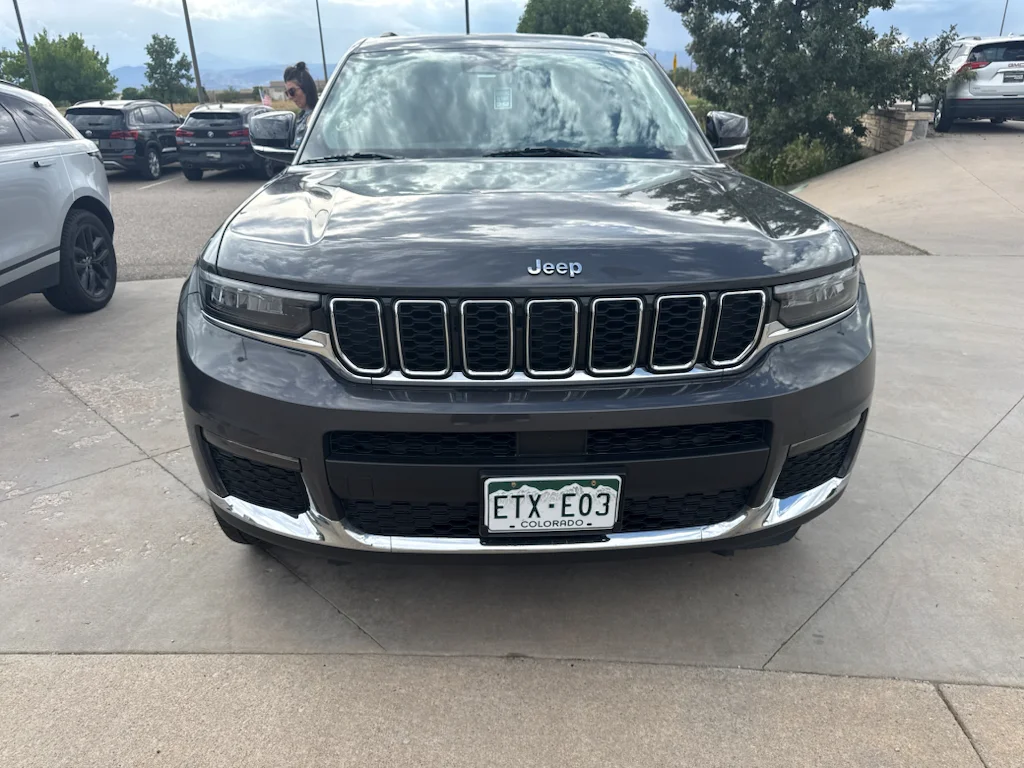 Used 2021 Baltic Gray Metallic Clearcoat Jeep Limited image 9