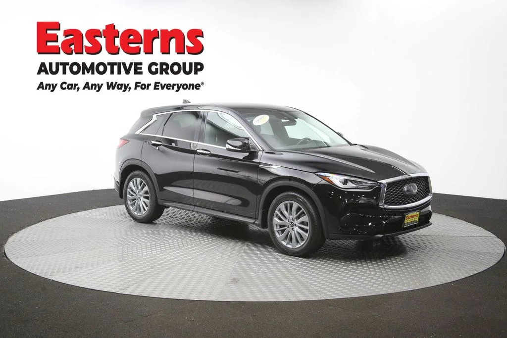 Used 2023 Black INFINITI PURE image 49