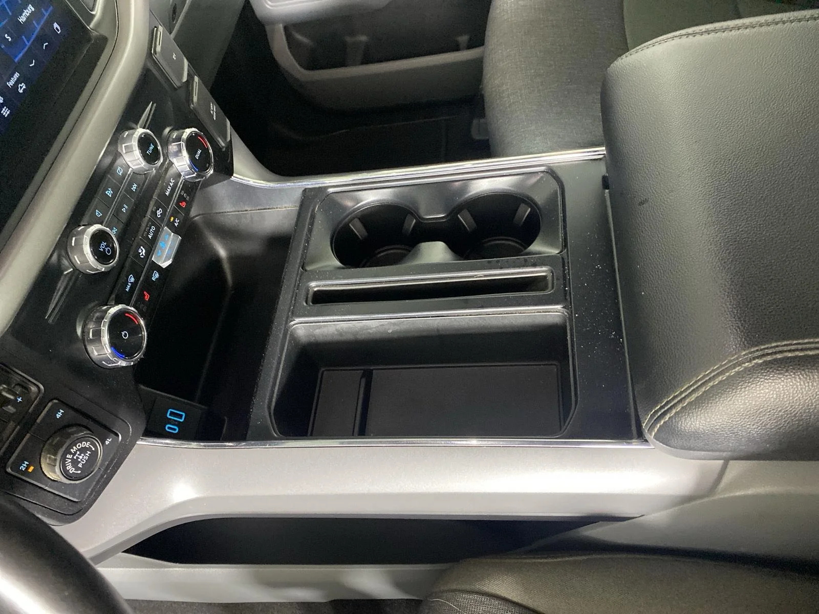 Used 2024 Darkened Bronze Ford XLT image 34