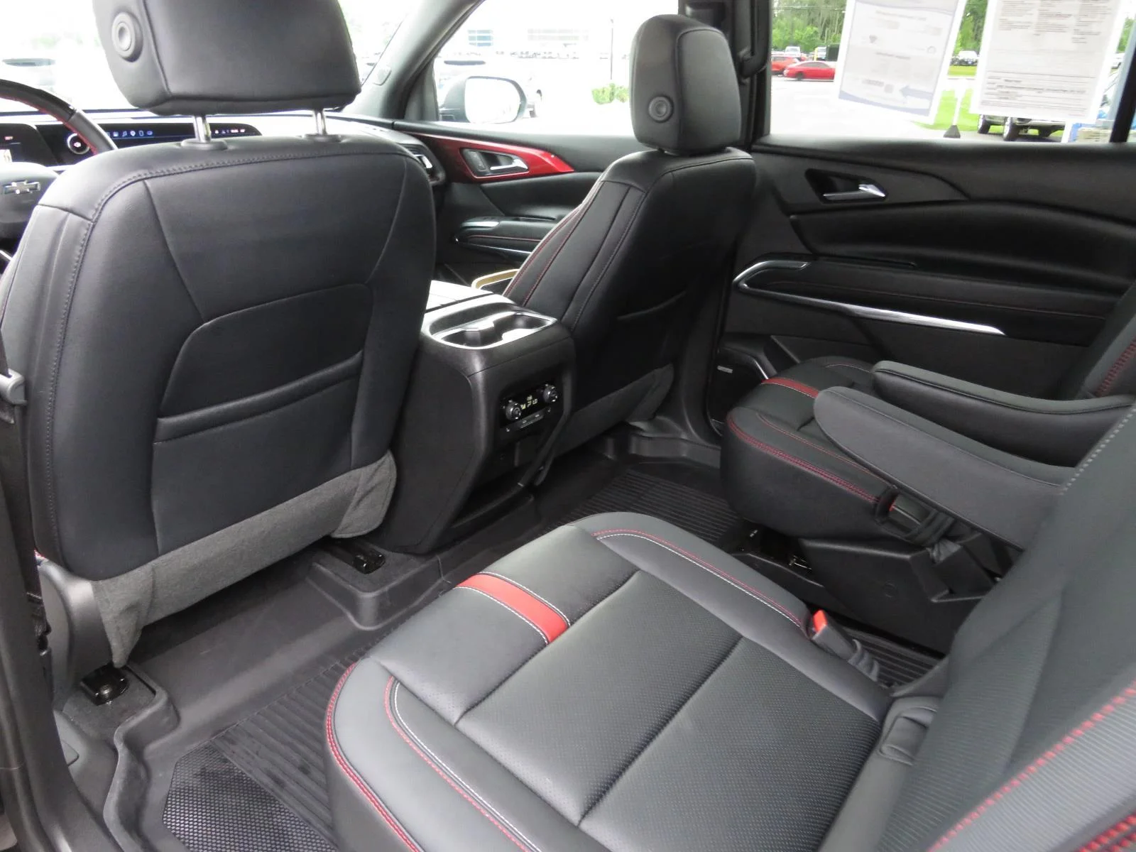 Used 2025 Mosaic Black Metallic Chevrolet RS image 27