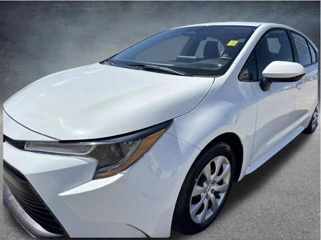 Used 2025 White Toyota LE image 8
