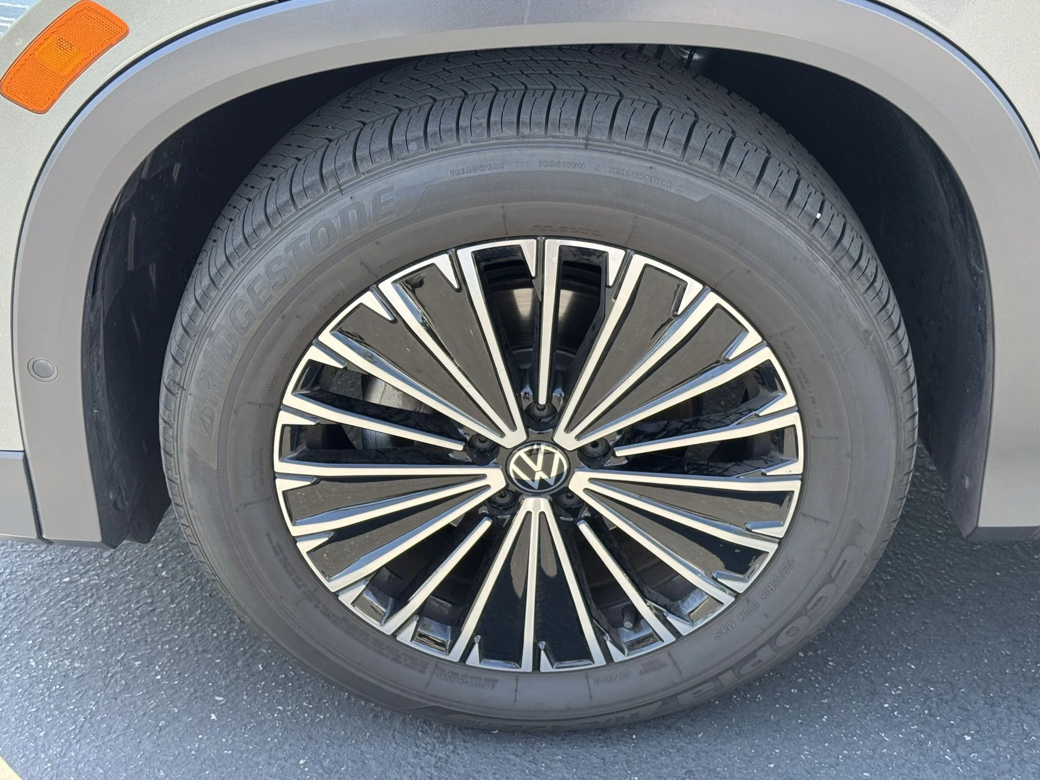 Used 2026 Platinum Gray Metallic Volkswagen S image 10