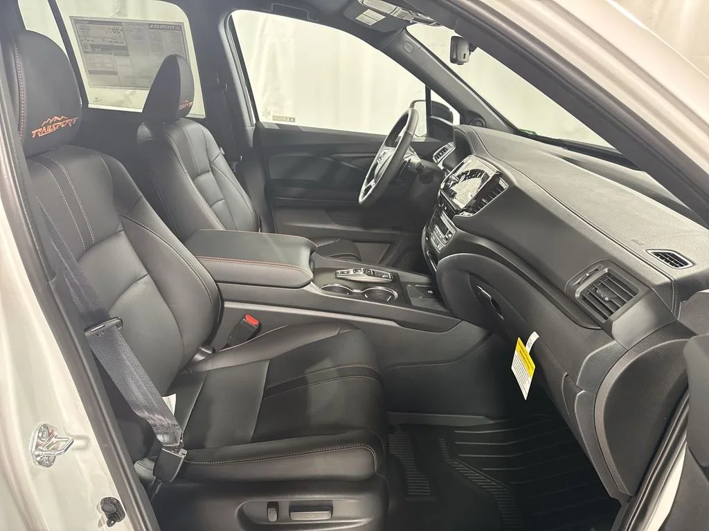 2025 Honda Ridgeline TrailSport - Photo 31