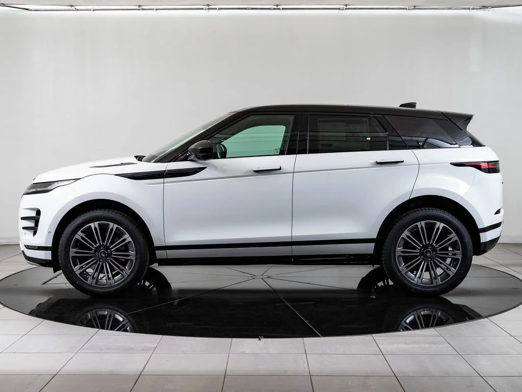 New 2026 Fuji White Land Rover Dynamic image 5
