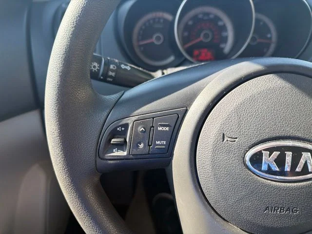 Used 2010 Silver Kia LX image 13