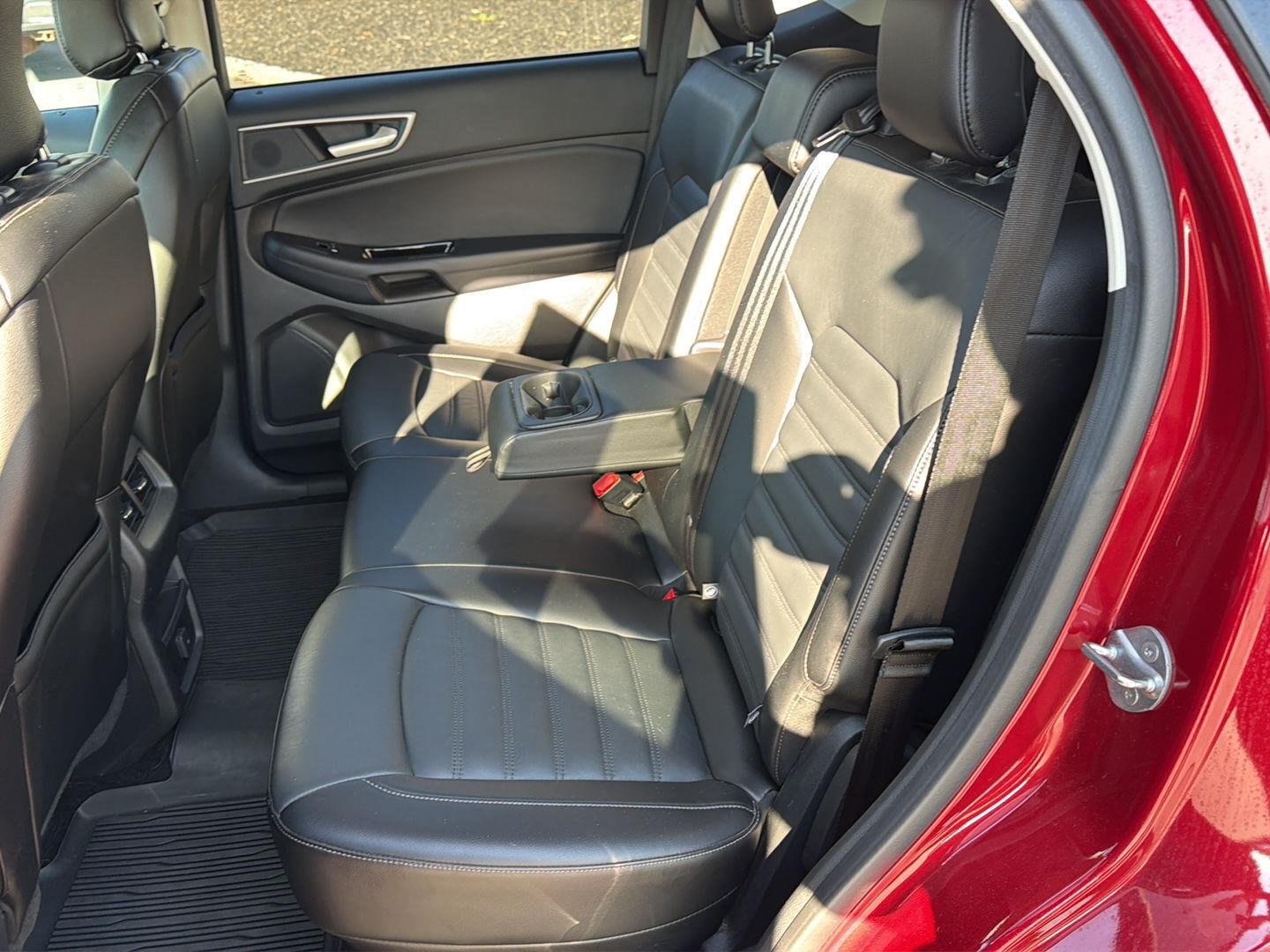 Used 2018 Ruby Red Metallic Tinted Clearcoat Ford SEL image 19