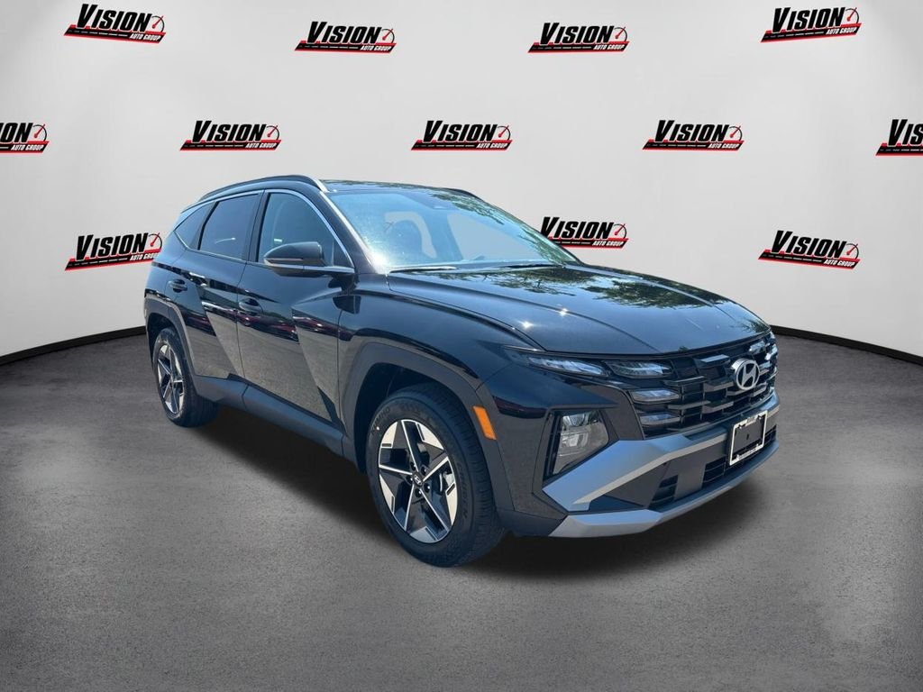 Used 2025 Black Hyundai SEL Convenience image 3